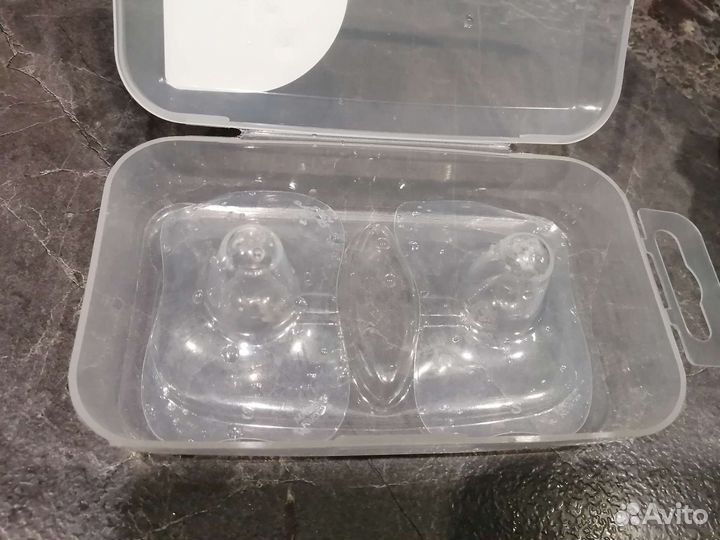 Накладки на грудь