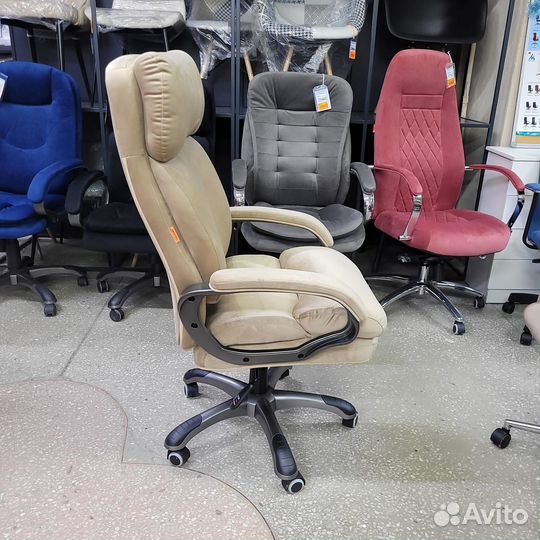 Компьютерное кресло велюр новое