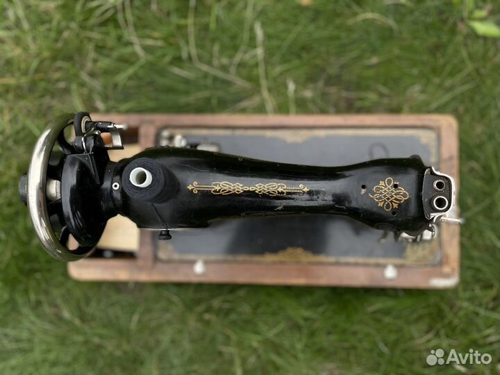 Швейная машинка почти антиквариат