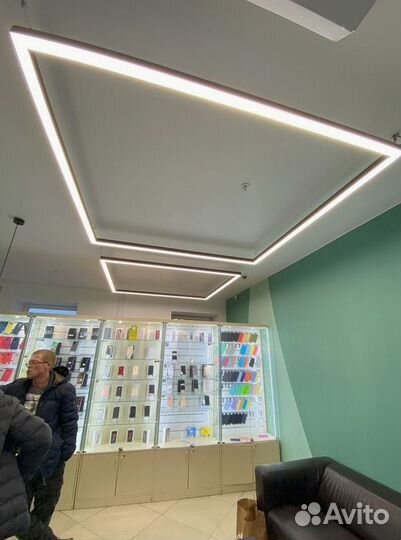 Светодиодный светильник треугольник