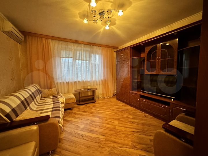 2-к. квартира, 52 м², 12/16 эт.