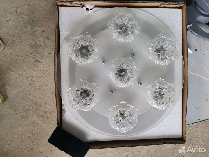 Люстра, светильник потолочный