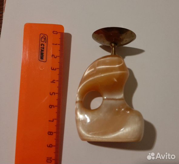 Шкатулка, подсвечник, глобус из яшмы