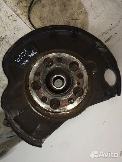 Кулак поворотный задний Мерседес W221