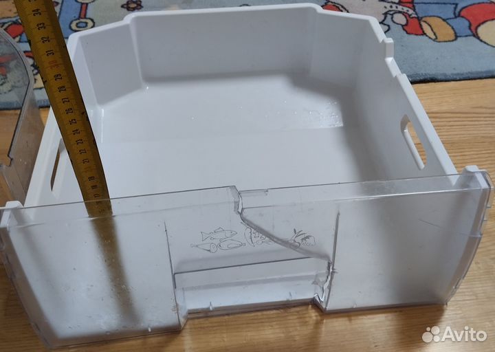 Продам полки от холодильника beko