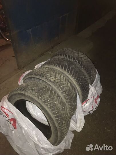 Goodyear UltraGrip 185/65 R15