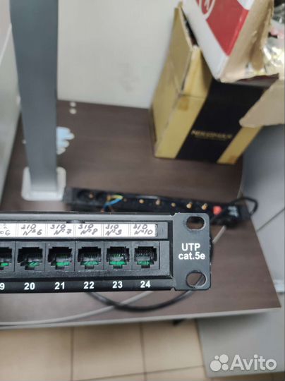 Блок розеток в стойку, патч панель на 24 порта