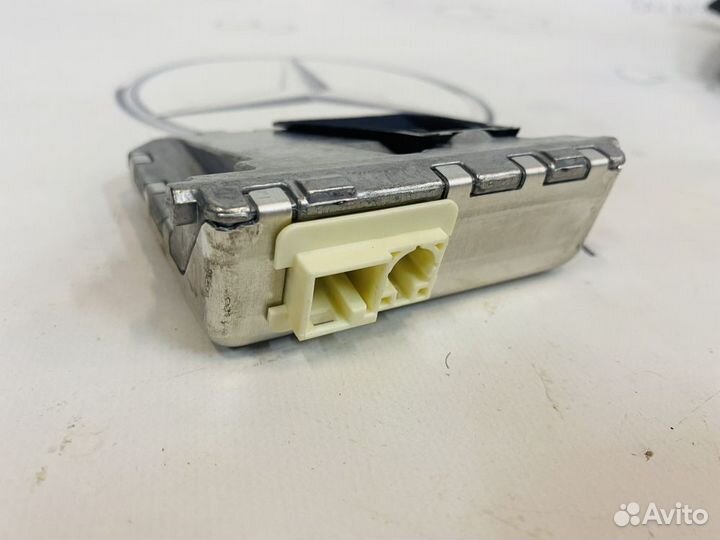 Камера чтения знаков Mercedes-Benz