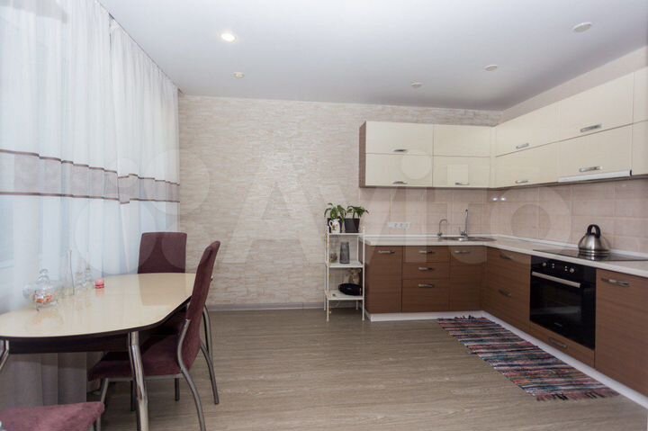 3-к. квартира, 82,4 м², 8/10 эт.