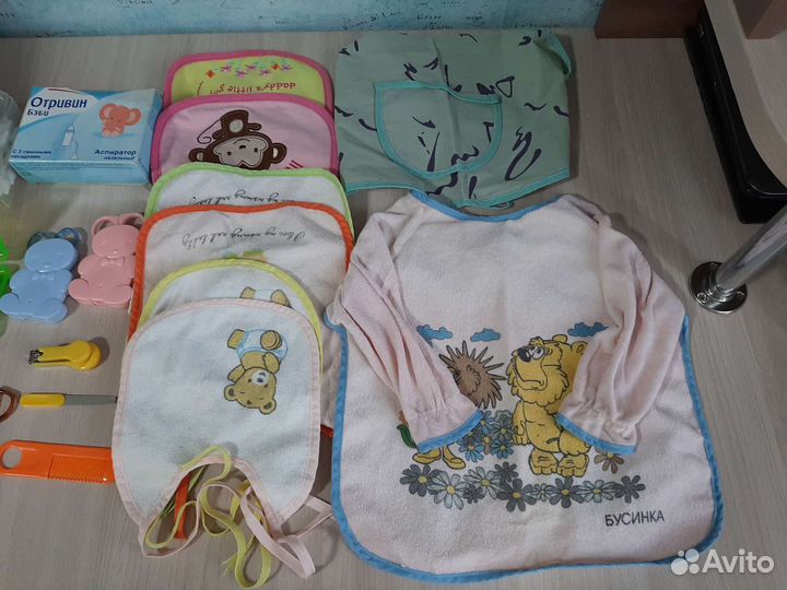 Ножницы, аспиратор, ватные палочки и другое