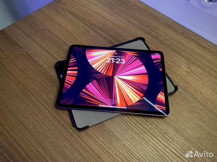 iPad Pro 11 2021 M1 128Gb/Wi-Fi идеал/чехол