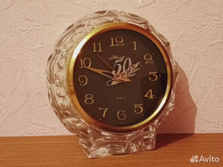 Хрустальные часы Маяк