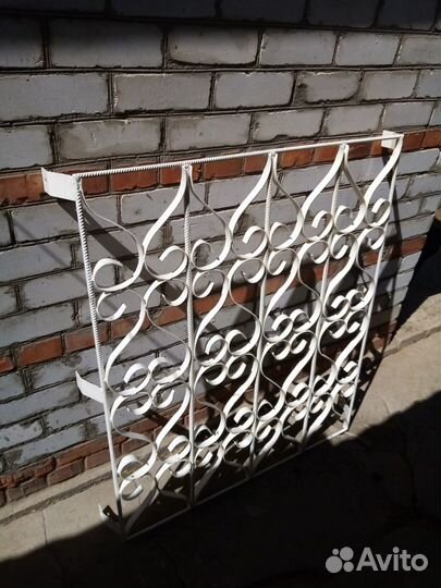 Решетка оконная стальная