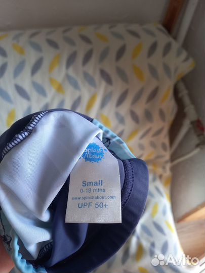 Купальные плавки и шапочка для раннего плавания