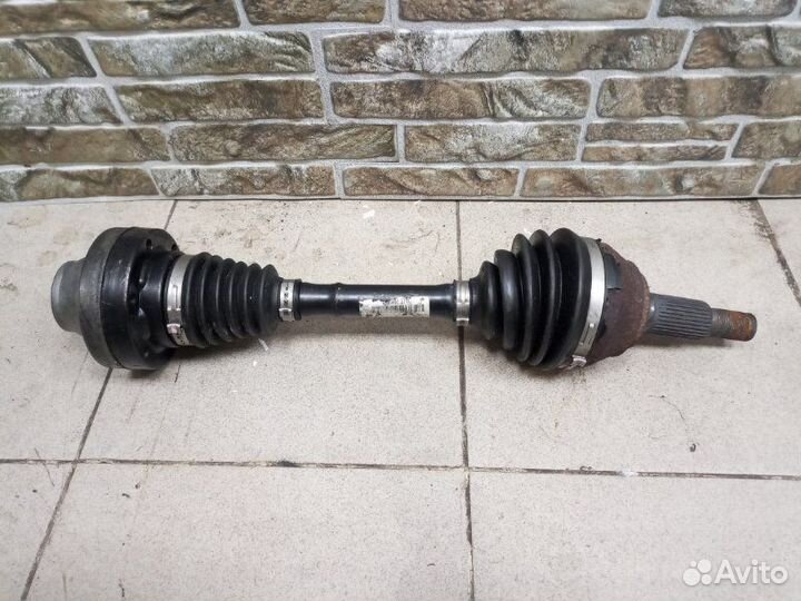 Привод передний правый Audi Q7 4L 2012