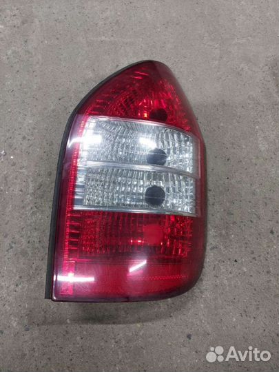 Фонарь задний правый Opel Zafira A