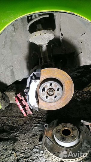 Тормоза на Subaru 6 поршневые Brembo z17, z18