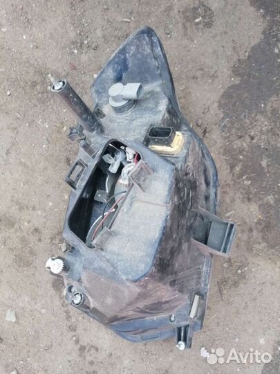 Фара УАЗ патриот