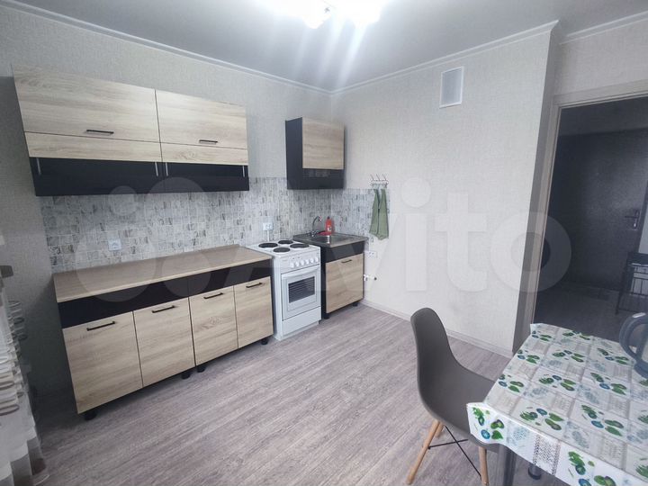 2-к. квартира, 52 м², 2/16 эт.