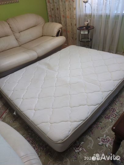 Матрас 160х200 бу
