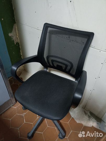 Компьютерное кресло