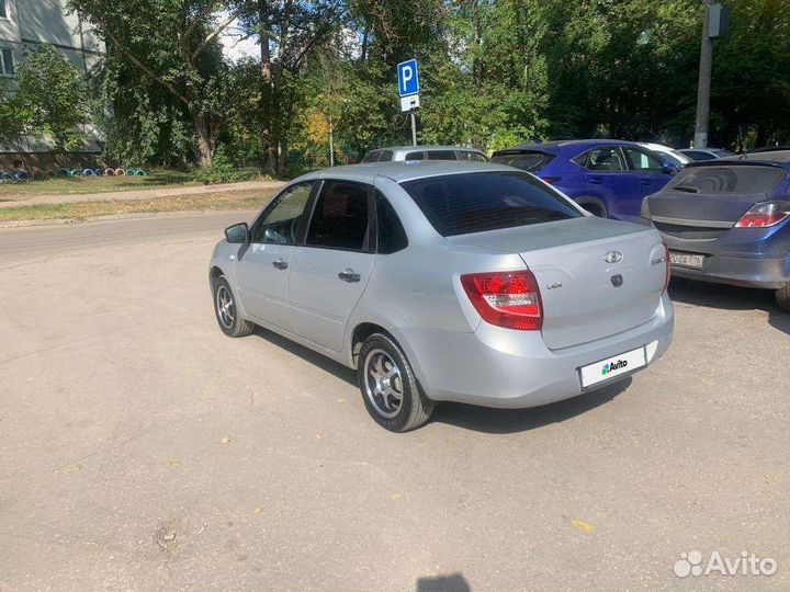 LADA Granta 1.6 МТ, 2016, 100 000 км