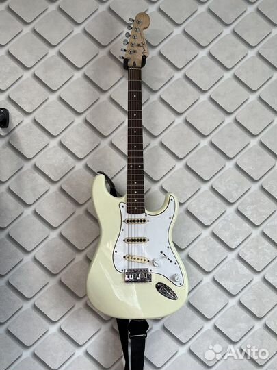 Электрогитара Fender Stratocaster
