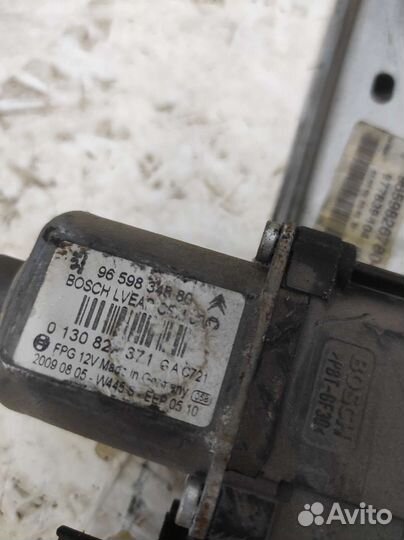 Стеклоподьемник задний левый Peugeot 308