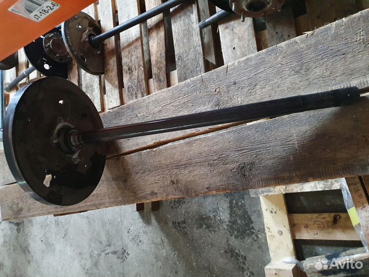 Б/У Полуось задняя под ABS R L200/5 mitsubishi