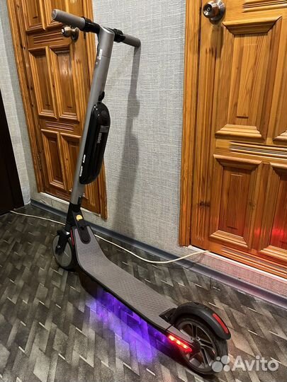 Ninebot by Segway KickScooter ES4