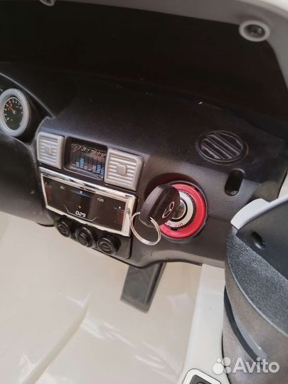 Развивающий автомобиль (детский)