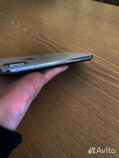 iPhone X, 64 ГБ