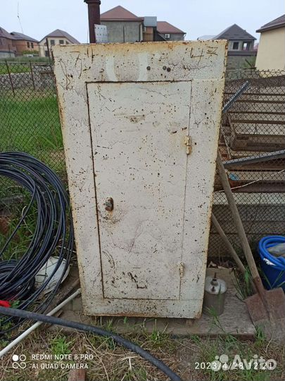 Сейф шкаф металлический