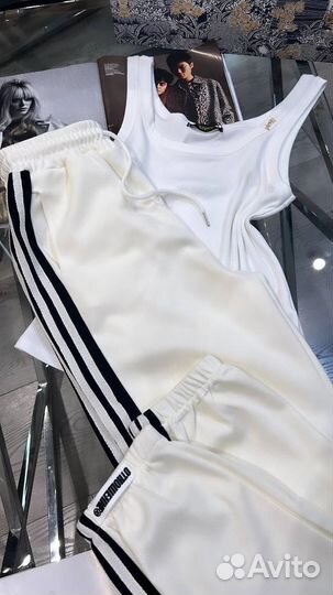 Крутые спортивные штаны с лампасами