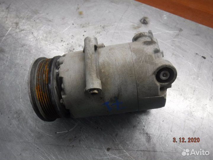 Компрессор кондиционера Ford Focus 3 pnda 2012