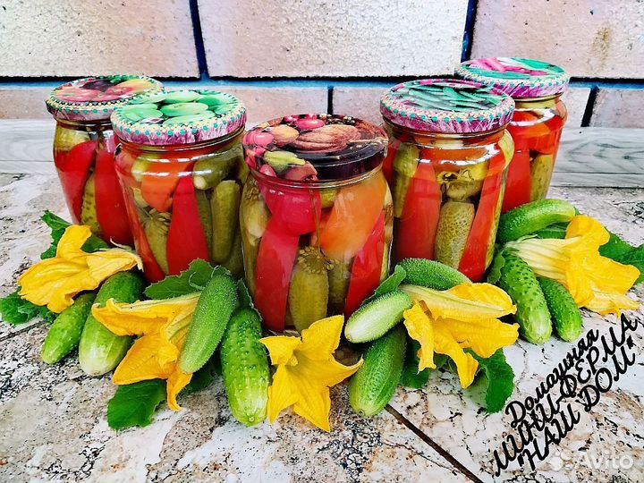 Домашние мини огурчики со сладким перчиком