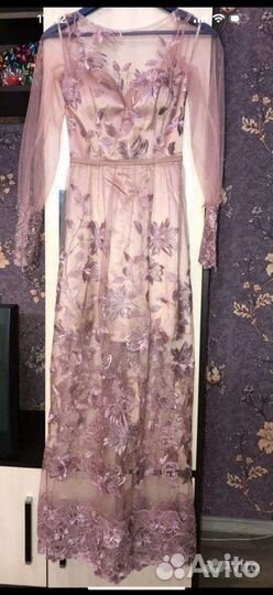 Вечернее платье на торжественное мероприятие