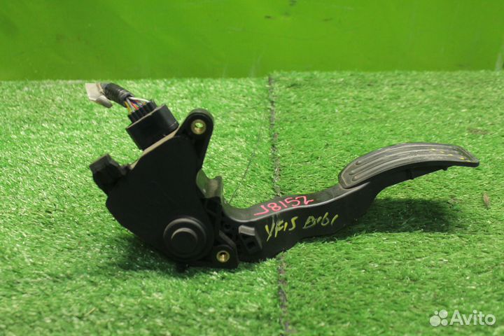 Педаль подачи топлива nissan F15,NF15,YF15,ZE0,K13