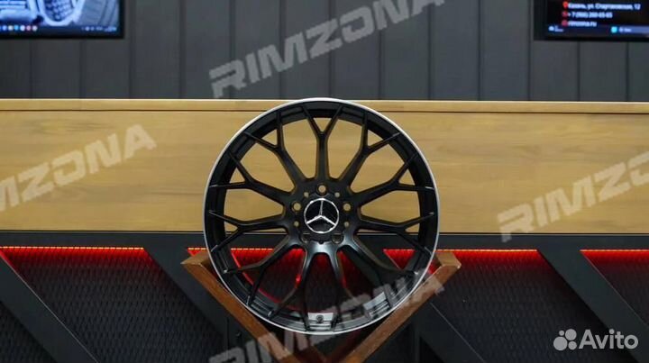 Литой диск в стиле Mercedes R18 5x112 sv