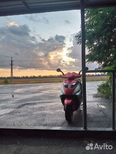 Скутер омакс