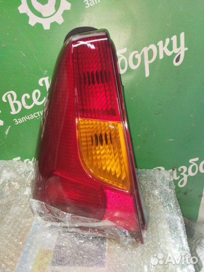Фонарь задний левый Renault Logan 1