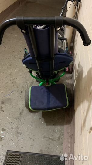 Детский велосипед с родительской ручкой