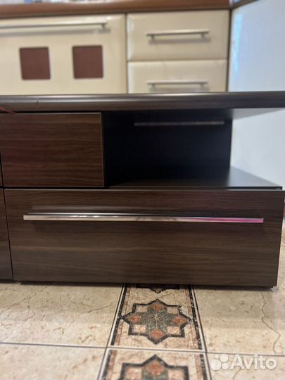 Тумба прикроватная