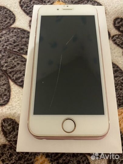 Телефон iPhone 6s