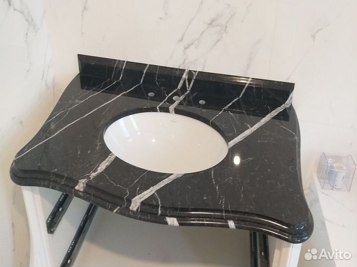 Столешница новая, столешница угловая, из камня