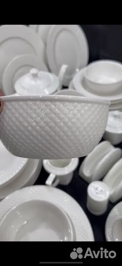 Сервиз чайно столовой посуды на 12 персон Lefard