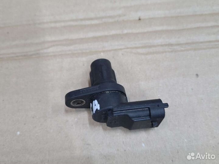 Датчик положения распредвала opel Corsa D Astra H