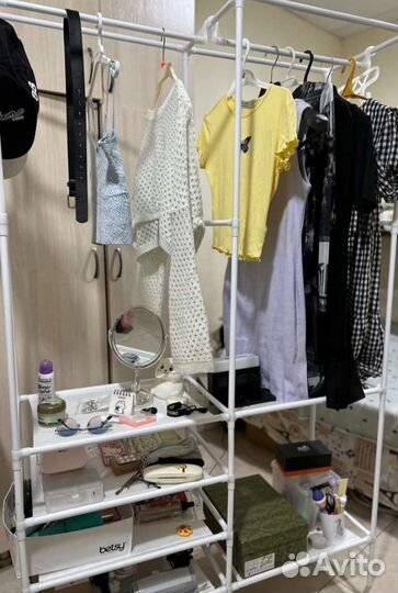 Вешалка гардеробная