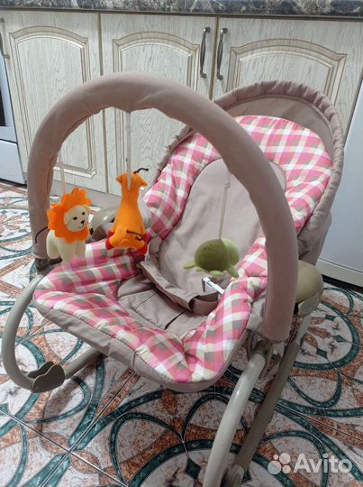 Шезлонг детский babyton