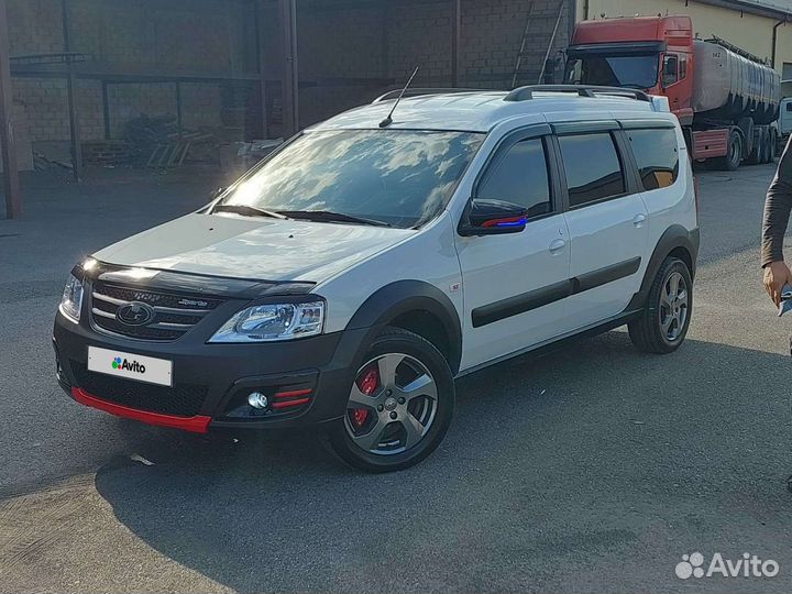LADA Largus 1.6 МТ, 2018, битый, 168 000 км